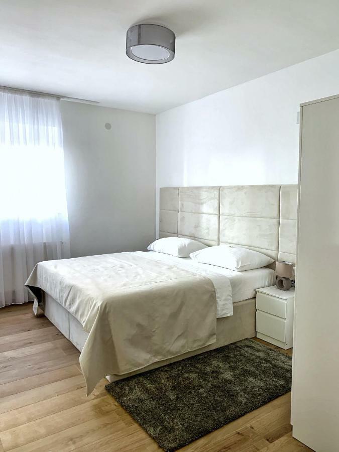 National Hotel 3*
